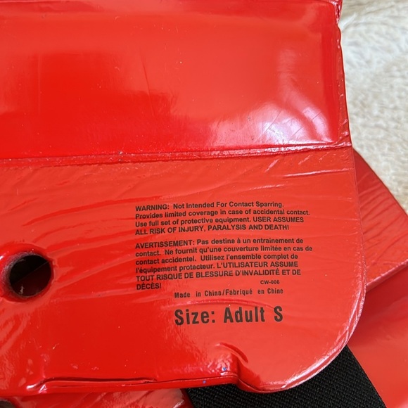 Century Martial Arts shin pads, adult small, red, excellent condition, no odour - Picture 4 of 8